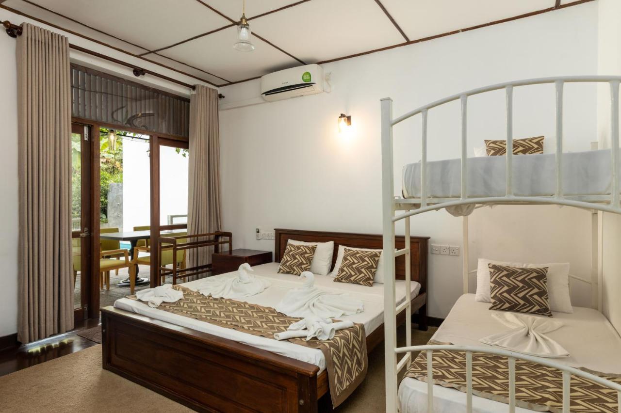 קנדי Surveyor'S Residence Bungalow מראה חיצוני תמונה