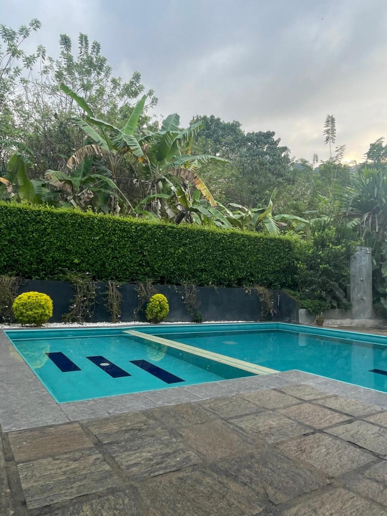 קנדי Surveyor'S Residence Bungalow מראה חיצוני תמונה
