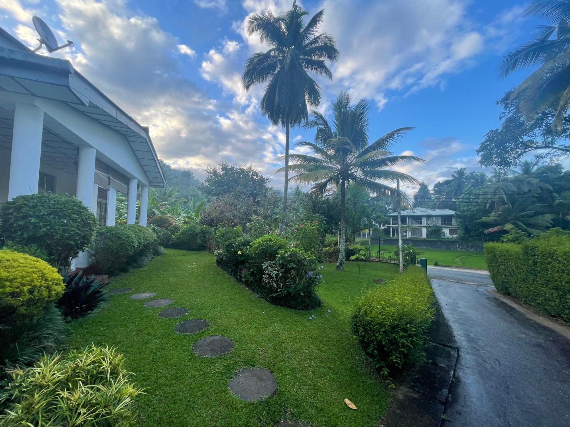 קנדי Surveyor'S Residence Bungalow מראה חיצוני תמונה