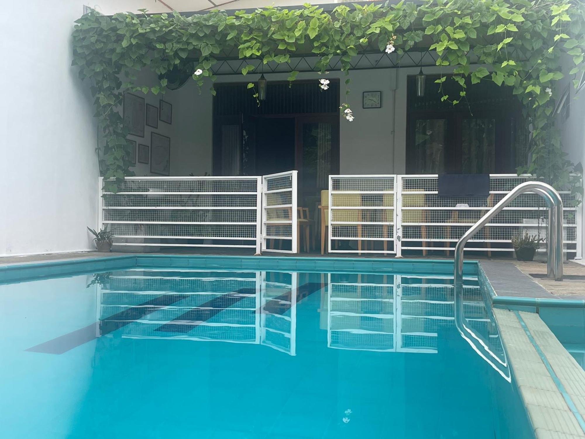 קנדי Surveyor'S Residence Bungalow מראה חיצוני תמונה